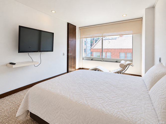 Apartamento de 2 alcobas en arriendo en Los Rosales, Bogotá, 114 m² · foto 8 de 15