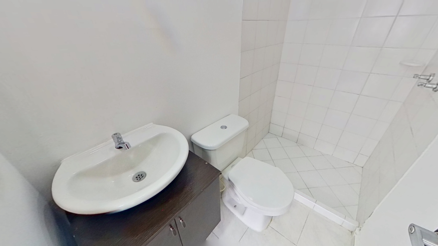 Apartamento de 3 alcobas en venta en El Pino, Bogotá, 45 m² · foto 2 de 18