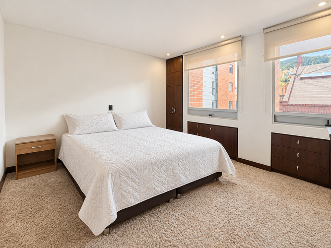Apartamento de 2 alcobas en arriendo en Los Rosales, Bogotá, 114 m² · foto 13 de 15