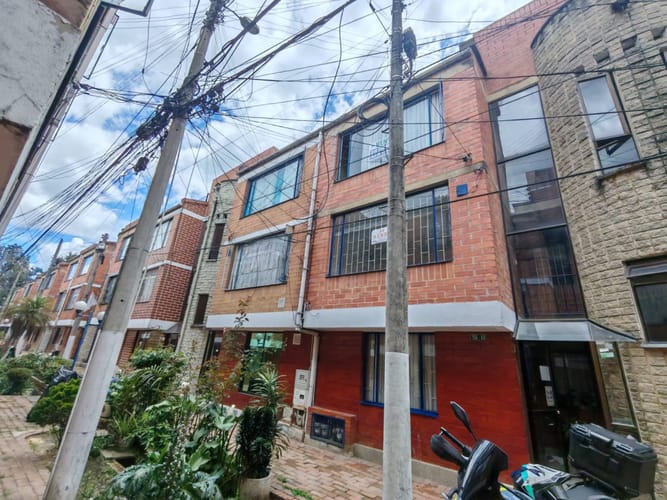 Apartamento de 2 alcobas en venta en Compartir, Bogotá, 45 m² · foto 2 de 17