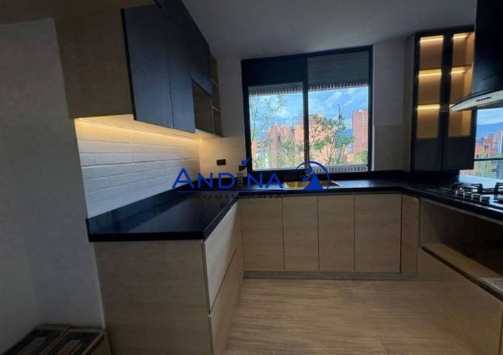 Apartamento de 2 alcobas en arriendo en San Joaquín, Medellín, 100 m² · foto 3 de 15