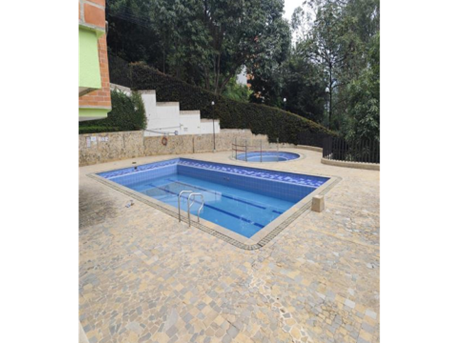 Apartamento de 3 alcobas en venta en Caminos De La Romeria, Sabaneta, 110 m² · foto 2 de 24