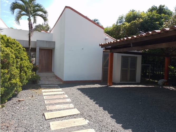 Casa de 3 alcobas en venta en La Morada, Jamundí, 210 m² · foto 2 de 24
