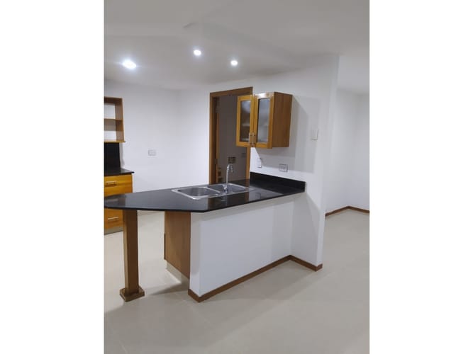 Apartamento de 3 alcobas en venta en Caminos De La Romeria, Sabaneta, 110 m² · foto 6 de 24