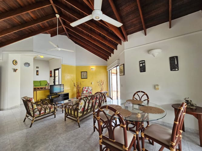 Casa de 4 alcobas en venta en Ricaurte, Ricaurte, 140 m² · foto 3 de 22