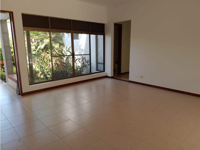 Casa de 3 alcobas en venta en La Morada, Jamundí, 210 m² · foto 7 de 24