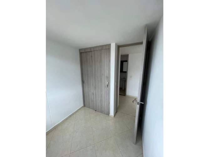 Apartamento de 3 alcobas en arriendo en La Candelaria, La Estrella, 57 m² · foto 7 de 13