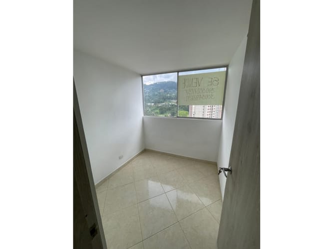 Apartamento de 3 alcobas en arriendo en La Candelaria, La Estrella, 57 m² · foto 8 de 13