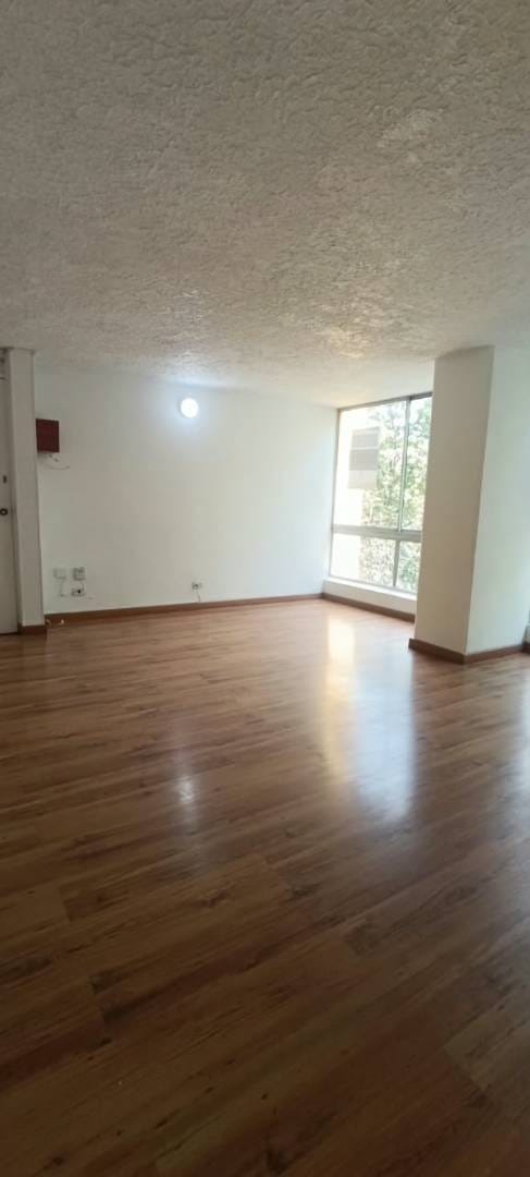 Apartamento de 3 alcobas en arriendo en Santa Teresita, Medellín, 90 m² · foto 7 de 24