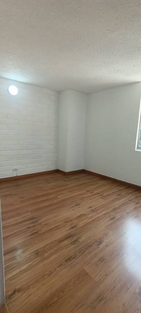 Apartamento de 3 alcobas en arriendo en Santa Teresita, Medellín, 90 m² · foto 20 de 24