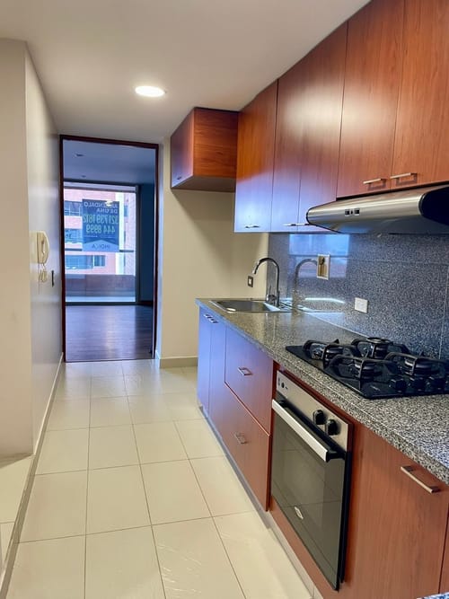 Apartamento de 3 alcobas en arriendo en La Florida, Medellín, 130 m² · foto 5 de 24