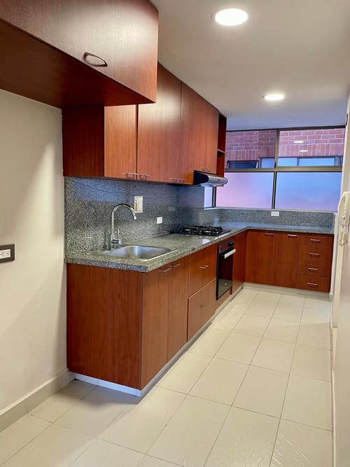 Apartamento de 3 alcobas en arriendo en La Florida, Medellín, 130 m² · foto 6 de 24