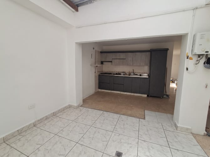 Casa de 4 alcobas en arriendo en El Velodromo, Medellín, 190 m² · foto 2 de 15