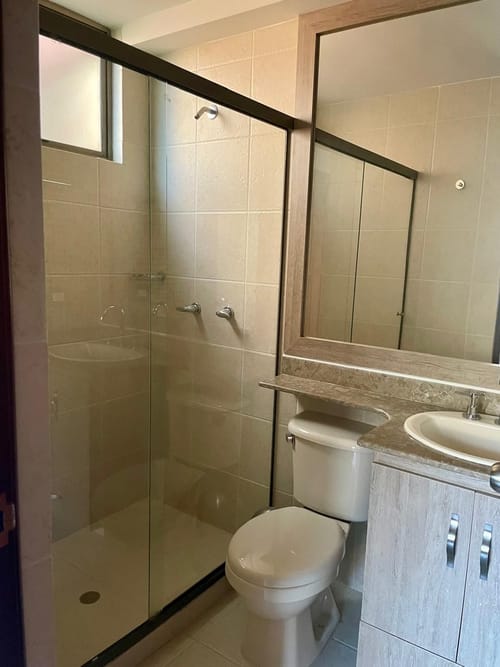 Apartamento de 3 alcobas en arriendo en La Florida, Medellín, 130 m² · foto 16 de 24