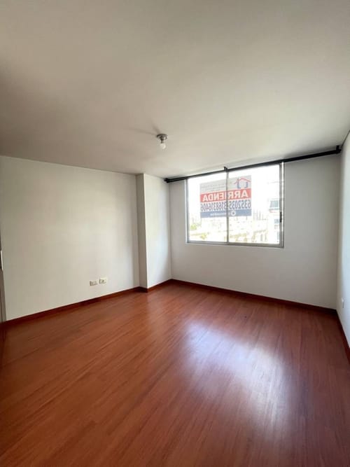 Apartamento de 2 alcobas en arriendo en Mazuren, Bogotá, 61 m² · foto 13 de 24
