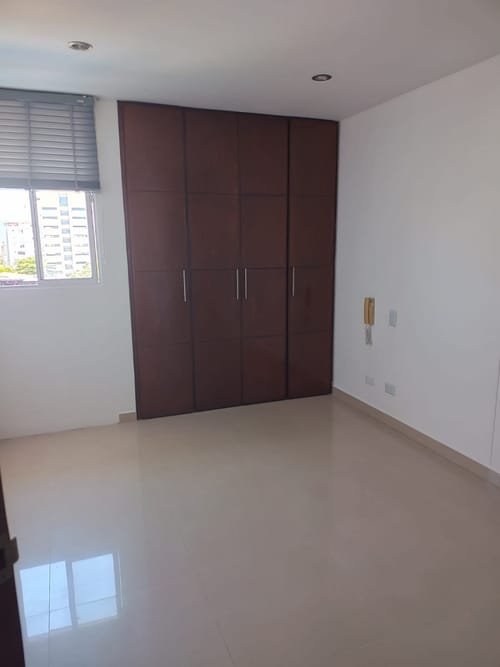 Apartamento de 3 alcobas en venta en Cabecera Del Llano, Bucaramanga, 90 m² · foto 6 de 16