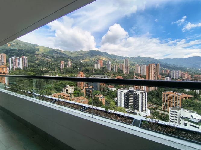 Apartamento de 1 alcoba en arriendo en El Poblado, Medellín, 73 m² · foto 1 de 13