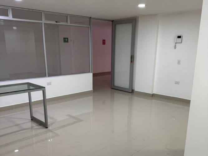 Oficina en arriendo en Mayorca, Sabaneta, 32 m² · foto 7 de 10