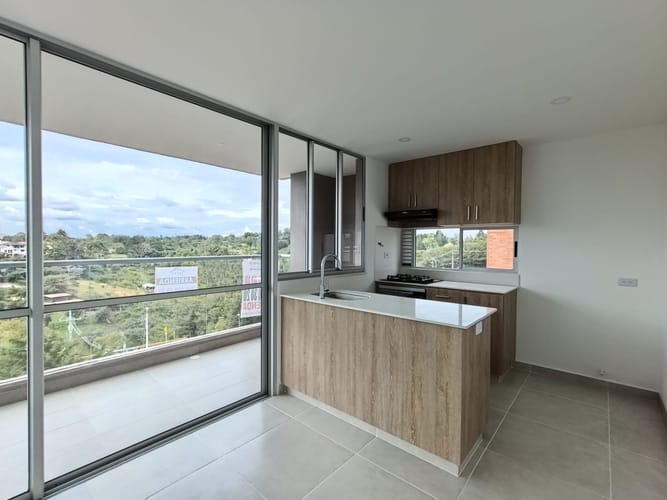 Apartamento de 3 alcobas en arriendo en Los Colegios, Rionegro, 74 m² · foto 2 de 15