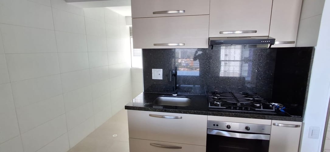 Apartamento de 3 alcobas en venta en Casco Antiguo - Floridablanca, Floridablanca, 85 m² · foto 3 de 24