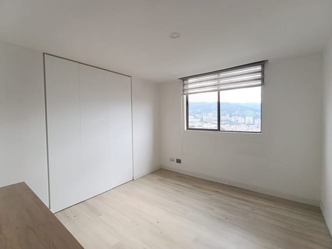 Apartamento de 3 alcobas en arriendo en El Poblado, Medellín, 124 m² · foto 8 de 18