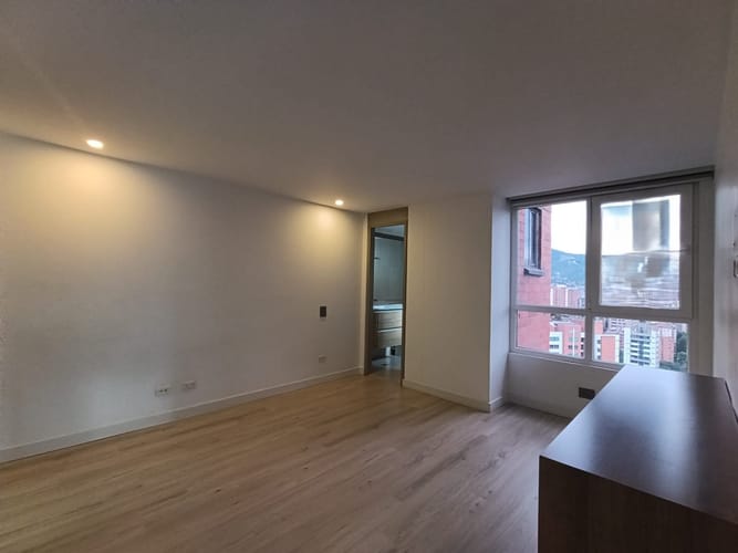 Apartamento de 3 alcobas en arriendo en El Poblado, Medellín, 124 m² · foto 12 de 18