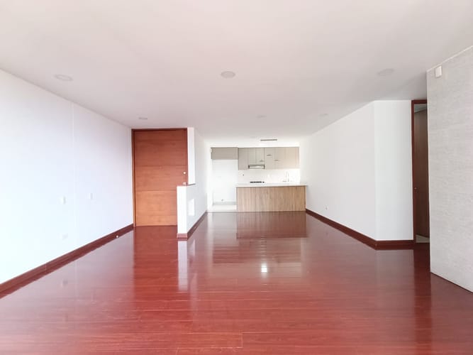 Apartamento de 3 alcobas en arriendo en El Poblado, Medellín, 120 m² · foto 4 de 18