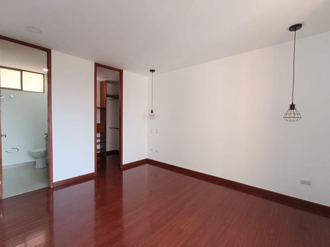 Apartamento de 3 alcobas en arriendo en El Poblado, Medellín, 120 m² · foto 6 de 18