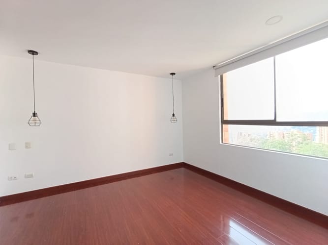 Apartamento de 3 alcobas en arriendo en El Poblado, Medellín, 120 m² · foto 9 de 18