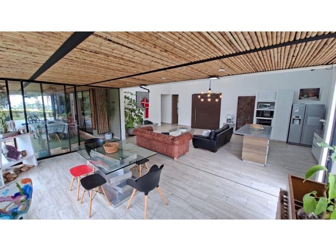 Casa de 3 alcobas en venta en El Congal, Armenia, 317 m² · foto 5 de 24