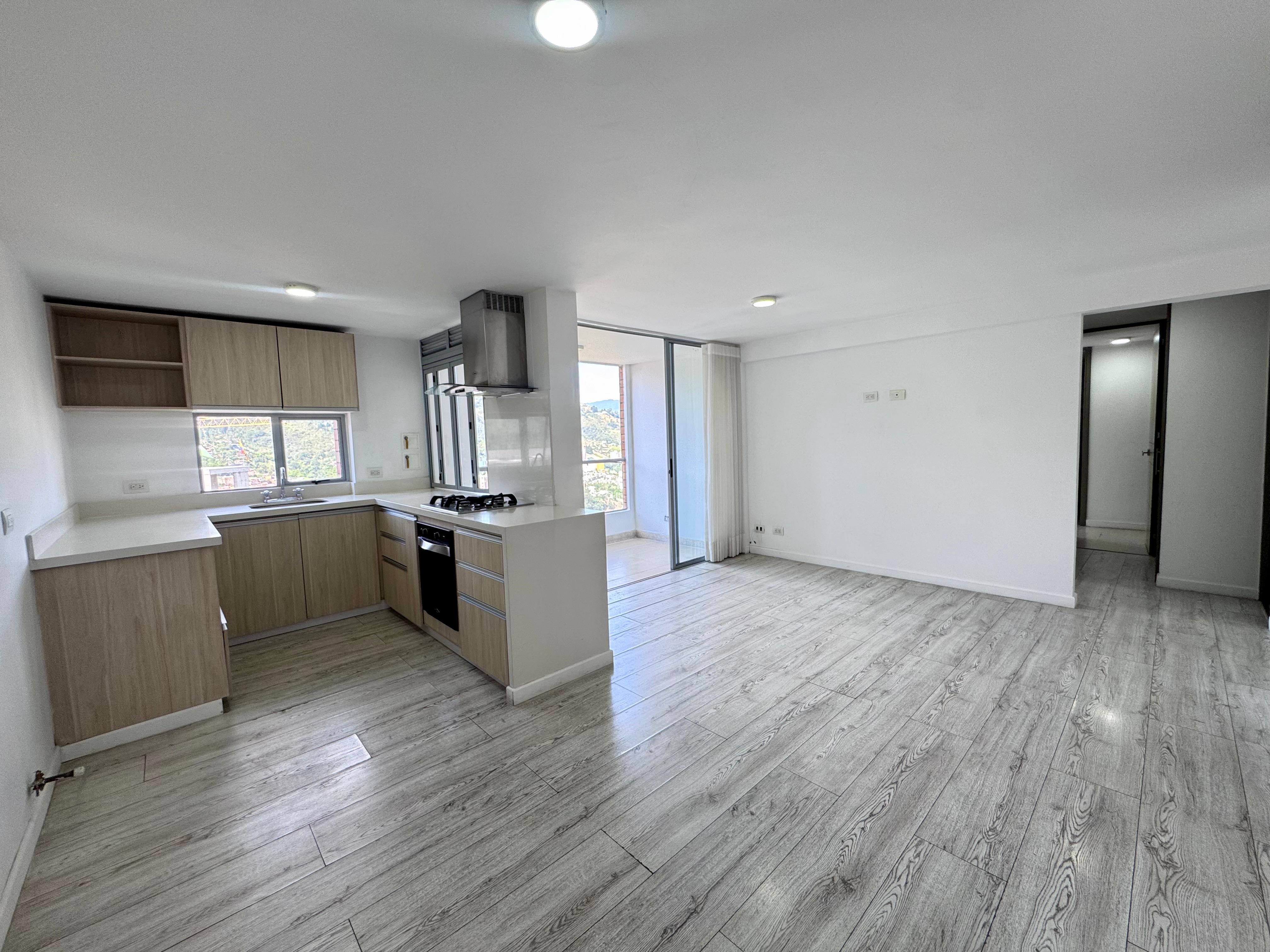 Apartamento en Arriendo en Loma del Escobero, Envigado