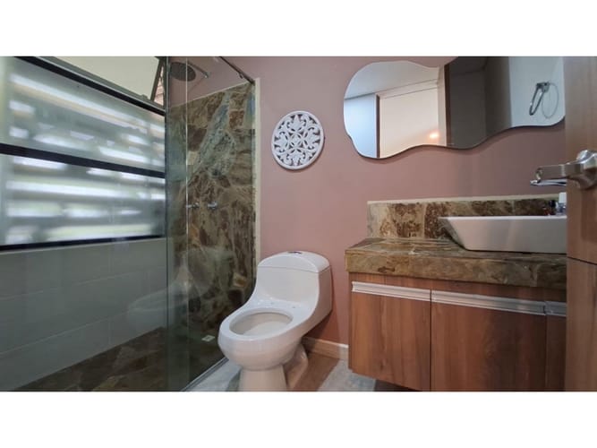 Casa de 3 alcobas en venta en El Congal, Armenia, 317 m² · foto 13 de 24