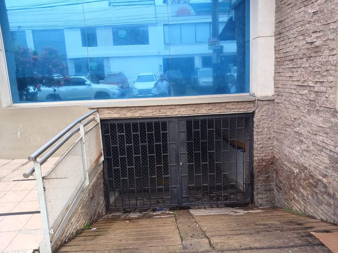 Casa de 5 alcobas en venta en Cabecera Del Llano, Bucaramanga, 520 m² · foto 4 de 4