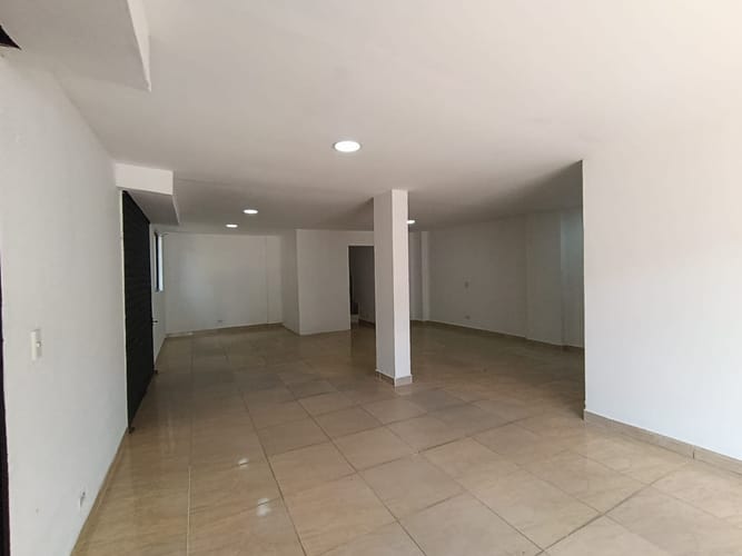 Local en arriendo en Glorieta Pilsen, Itagüí, 69 m² · foto 3 de 14