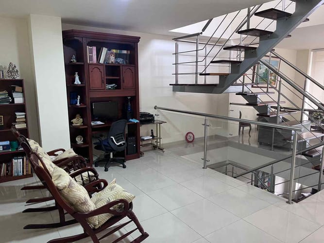 Casa de 4 alcobas en venta en La Victoria, Bucaramanga, 330 m² · foto 9 de 24