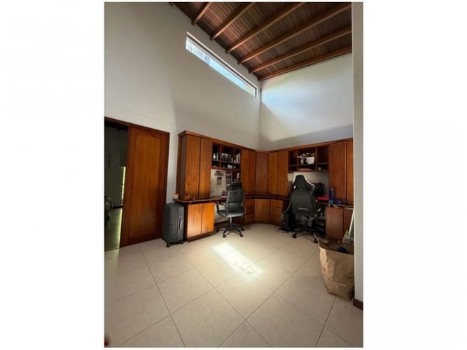 Casa de 3 alcobas en venta en El Poblado, Medellín, 289 m² · foto 6 de 23