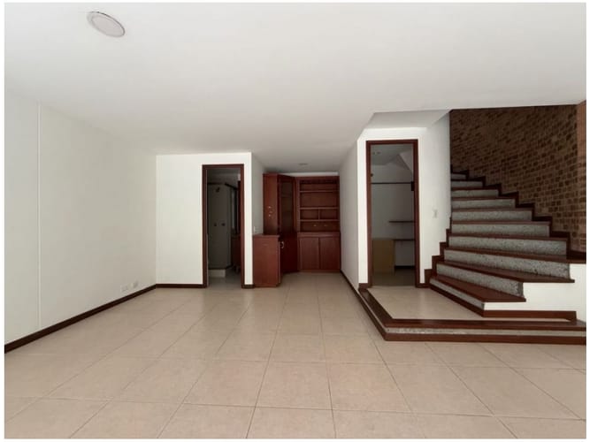 Casa de 3 alcobas en venta en El Poblado, Medellín, 289 m² · foto 9 de 23