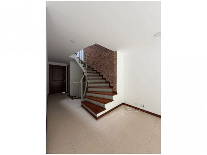 Casa de 3 alcobas en venta en El Poblado, Medellín, 289 m² · foto 10 de 23