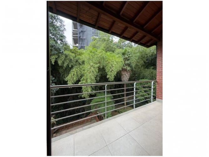 Casa de 3 alcobas en venta en El Poblado, Medellín, 289 m² · foto 14 de 23