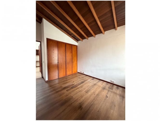 Casa de 3 alcobas en venta en El Poblado, Medellín, 289 m² · foto 17 de 23