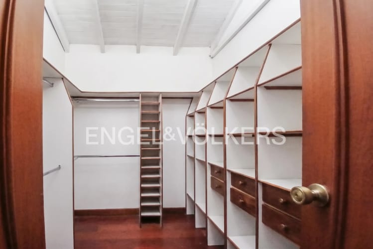 Casa de 4 alcobas en venta en San Lucas, Medellín, 438 m² · foto 14 de 16