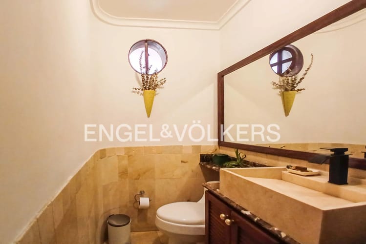 Casa de 4 alcobas en venta en San Lucas, Medellín, 438 m² · foto 7 de 16