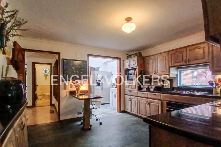 Casa de 4 alcobas en venta en San Lucas, Medellín, 438 m² · foto 6 de 16