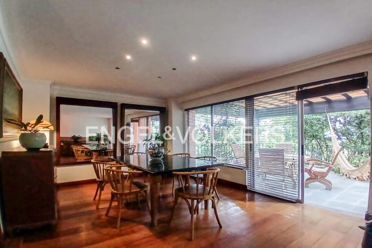 Casa de 4 alcobas en venta en San Lucas, Medellín, 438 m² · foto 3 de 16