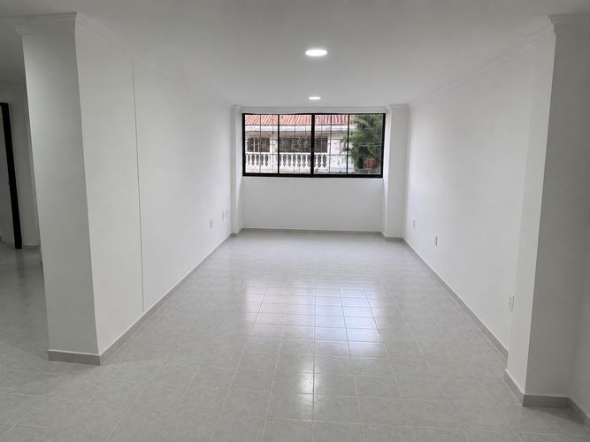 Apartamento de 3 alcobas en venta en La Aurora, Bucaramanga, 104 m² · foto 2 de 24