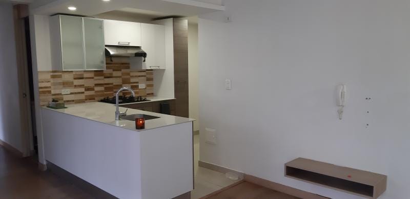 Apartamento de 3 alcobas en arriendo en Cedritos, Bogotá, 93 m² · foto 14 de 24