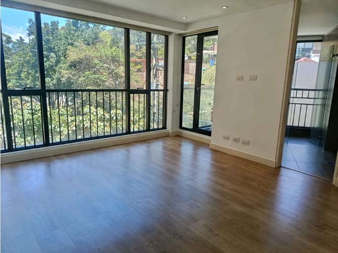 Apartamento de 3 alcobas en venta en El Refugio, Bogotá, 191 m² · foto 11 de 15