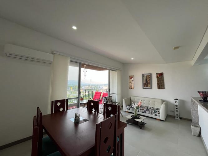 Apartamento de 3 alcobas en venta en Ricaurte, Ricaurte, 110 m² · foto 2 de 24
