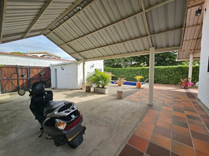 Casa de 5 alcobas en venta en Ricaurte, Ricaurte, 416 m² · foto 4 de 24