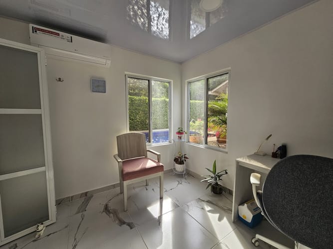 Casa de 5 alcobas en venta en Ricaurte, Ricaurte, 416 m² · foto 8 de 24